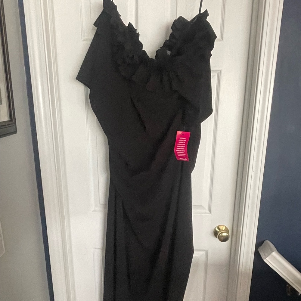 XSCAPE formal wedding guest dress, new with tags.